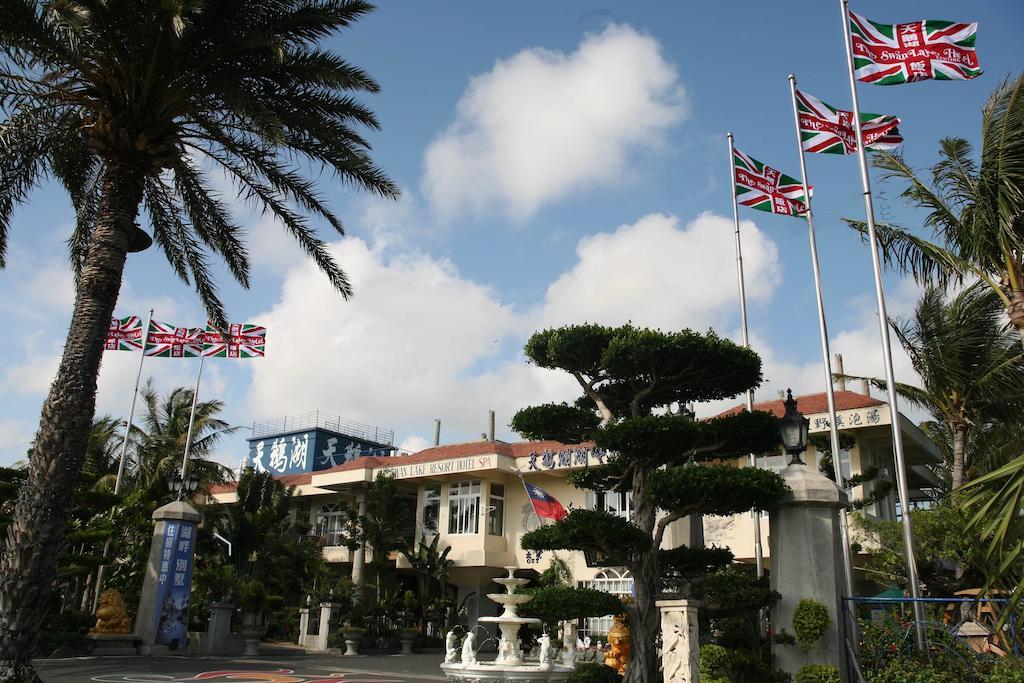 Swan Lake Villa Resort Nanwan Exterior photo